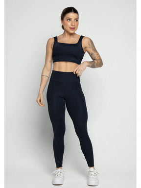 Conjunto Fitness Feminino Slim Fit em Poliamida