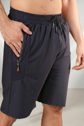 Bermuda Masculina com Cordão e Bolsos