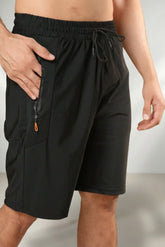 Bermuda Masculina com Cordão e Bolsos