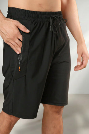 Bermuda Masculina com Cordão e Bolsos