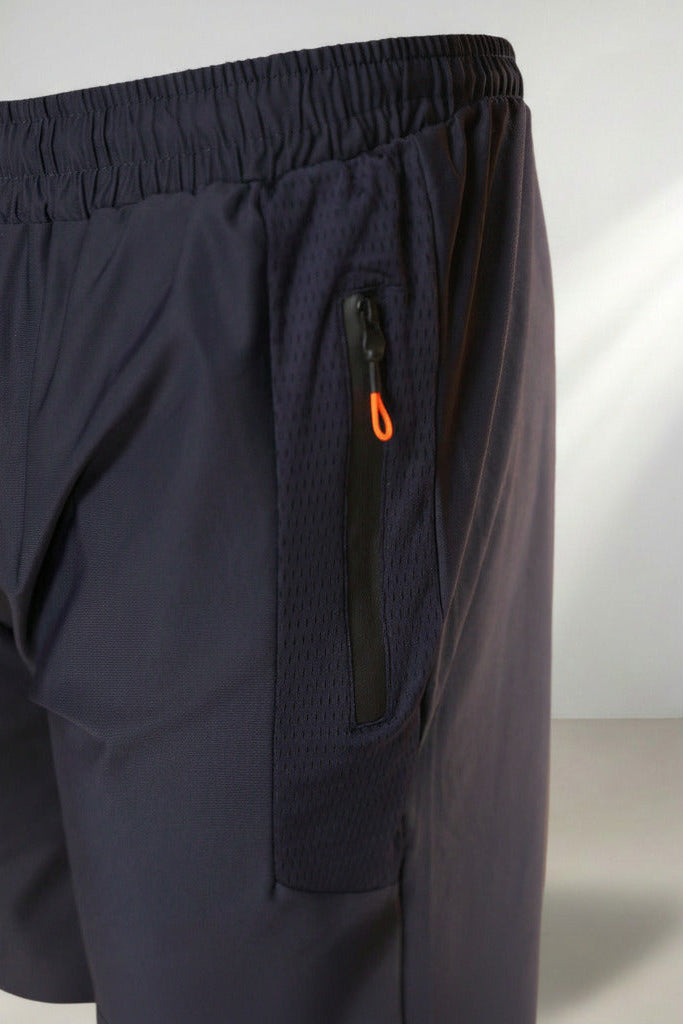 Bermuda Masculina com Cordão e Bolsos