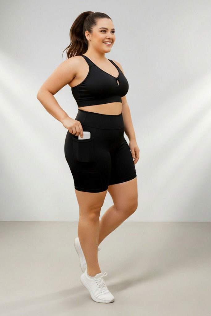 Bermuda Feminina Plus Size Fitness Com Bolso e Cós Alto