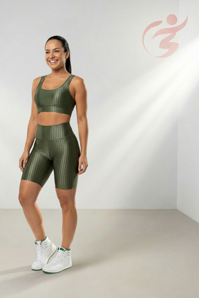 Bermuda Ciclista em Poliamida com Brilho