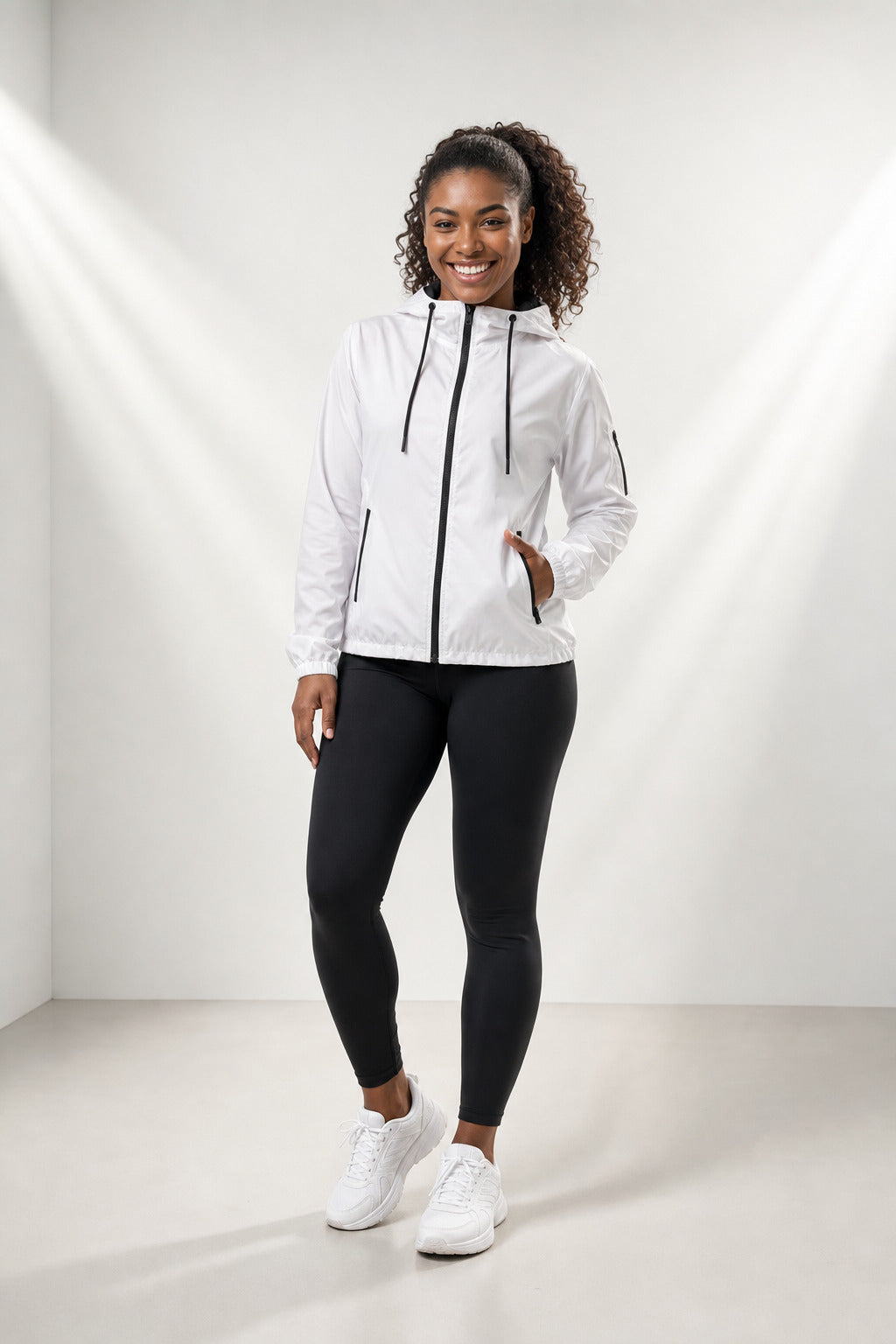 Jaqueta Corta Vento Feminina  – Leve, Repelente à Água, FPU50 – Sportswear