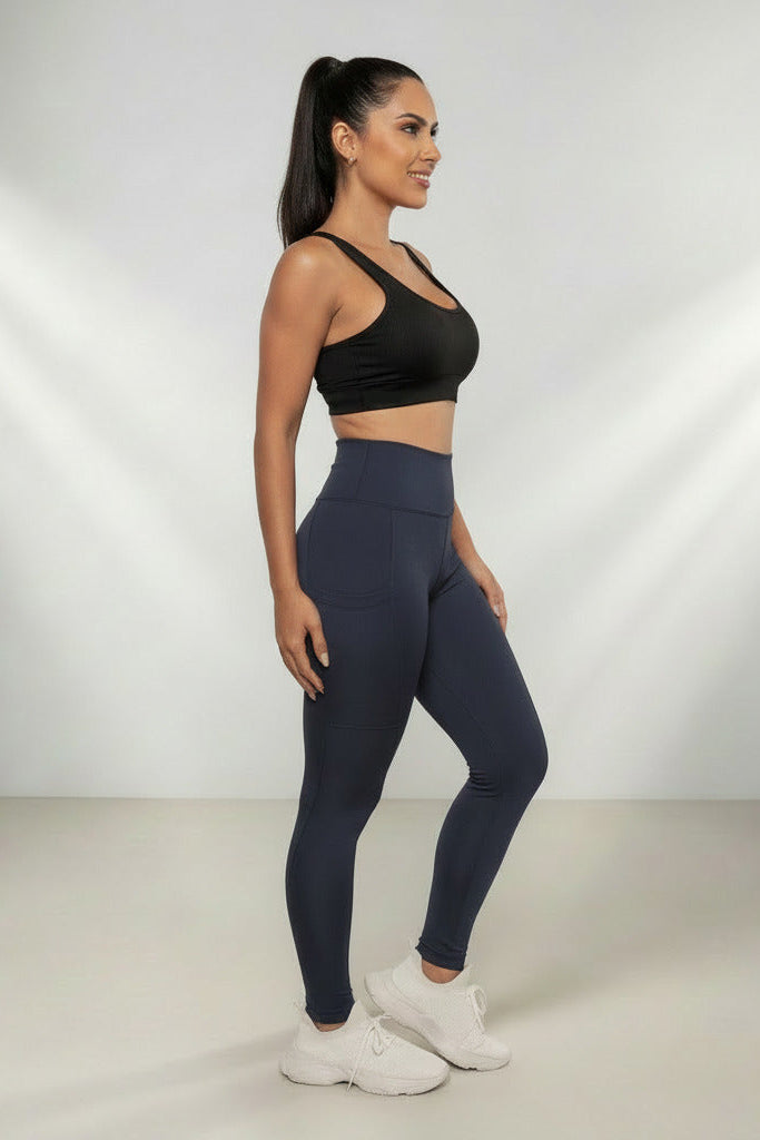 Calça Legging Fitness com Bolso Proteção UV50+ em Poliamida