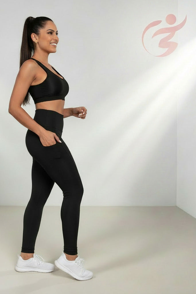 Calça Legging Fitness com Bolso Proteção UV50+ em Poliamida