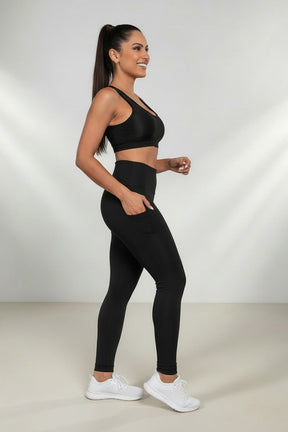Calça Legging Fitness com Bolso Proteção UV50+ em Poliamida