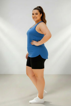 Regata Fitness Feminina Plus Size Dry Fit (Tapa Bumbum)