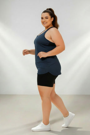 Regata Fitness Feminina Plus Size Dry Fit (Tapa Bumbum)