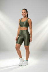 Bermuda Ciclista em Poliamida com Brilho